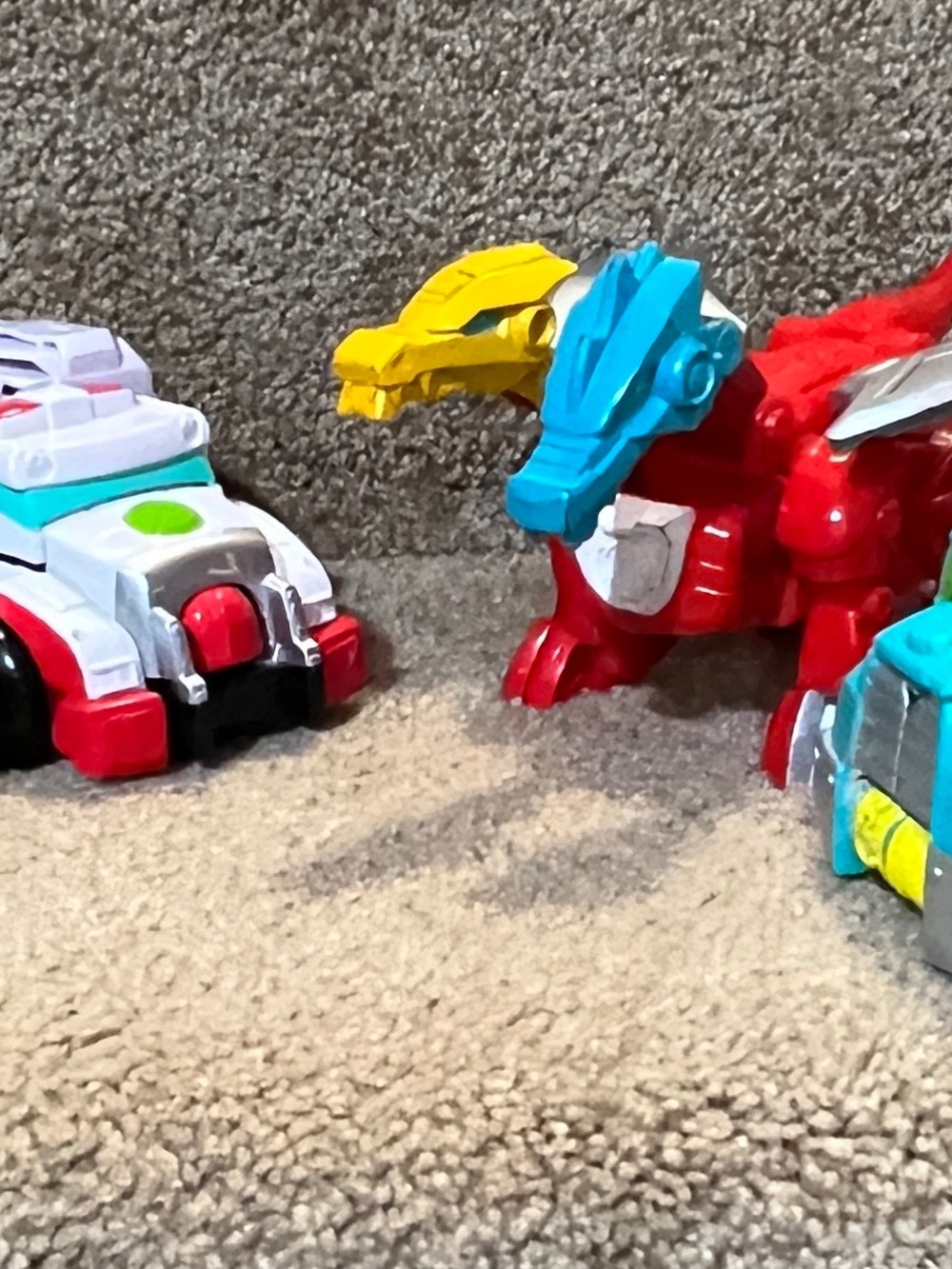 Playskool heroes Transformers set of 4 rescue bots Hoist Fire bot Boulder Medix